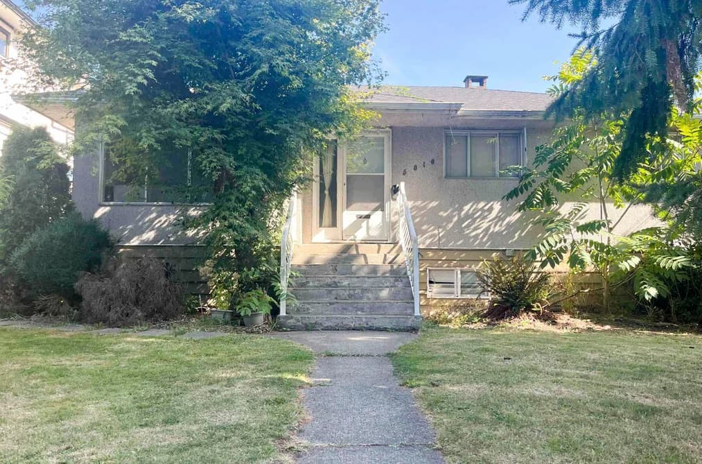5010 LORRAINE AVENUE, Burnaby, BC — Residential for Sale - Main Photo