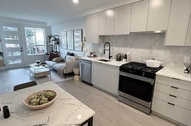 Condo for sale at 502 13258 105 Avenue Surrey British Columbia - MLS: R3160428