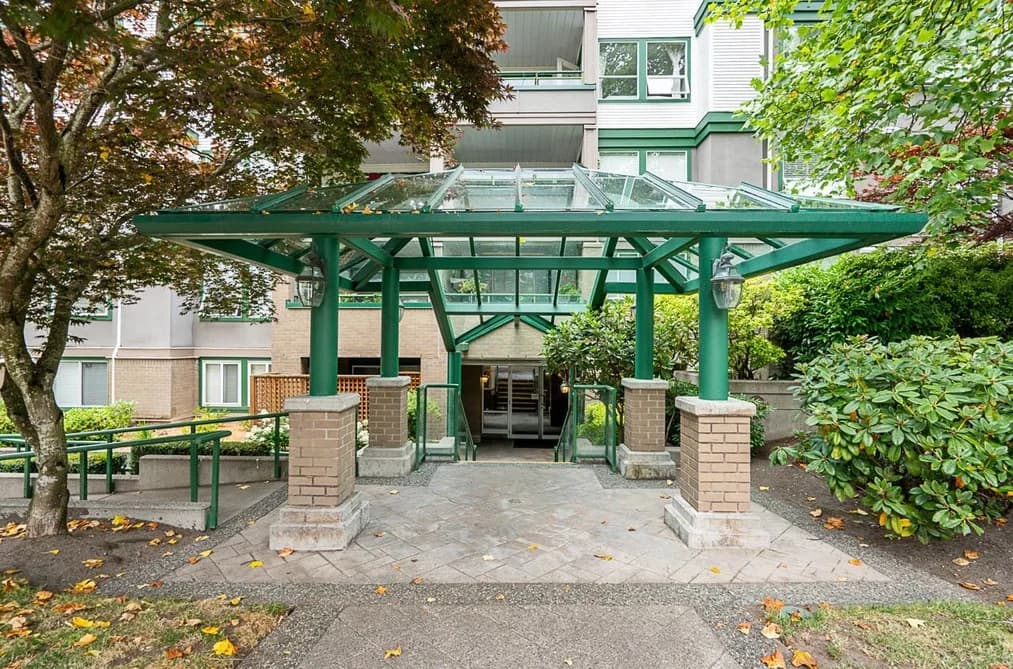 502 1575 BEST STREET, White Rock, BC — Residential for Sale - Photo 2