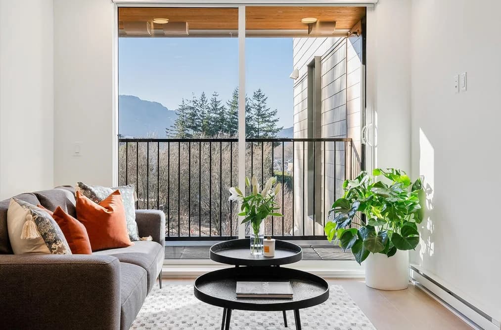 502 37994 SECOND AVENUE, Squamish, BC — Residential for Sale - Main Photo