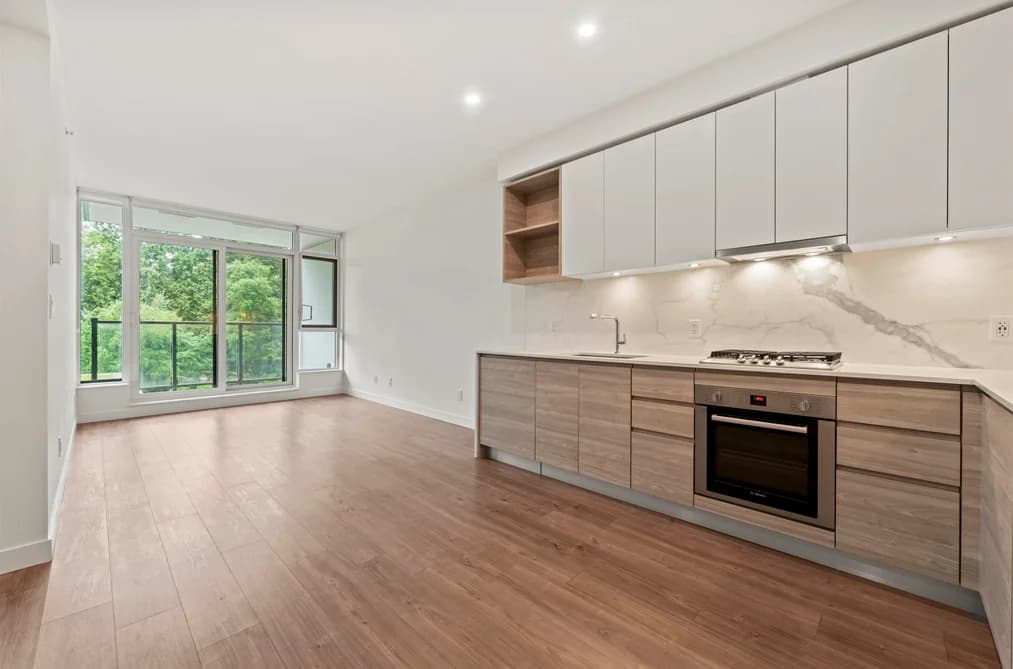 502 585 AUSTIN AVENUE, Coquitlam, BC — Residential for Sale - Photo 2