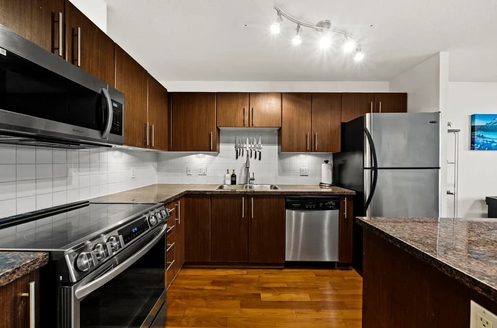 503 2088 MADISON AVENUE, Burnaby, BC — Residential for Sale - Photo 2