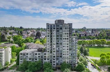 Condo for sale at 503 3520 Crowley Drive Vancouver British Columbia - MLS: R3122924