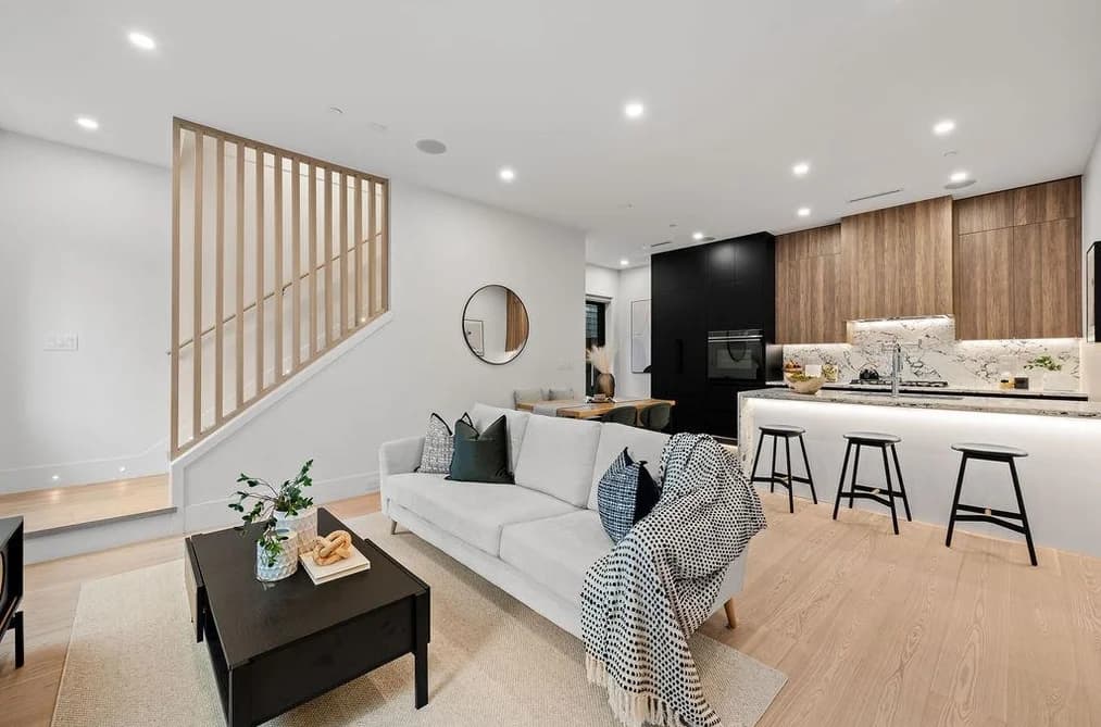 2 5034 GRANVILLE STREET, Vancouver, BC — Residential for Sale - Main Photo