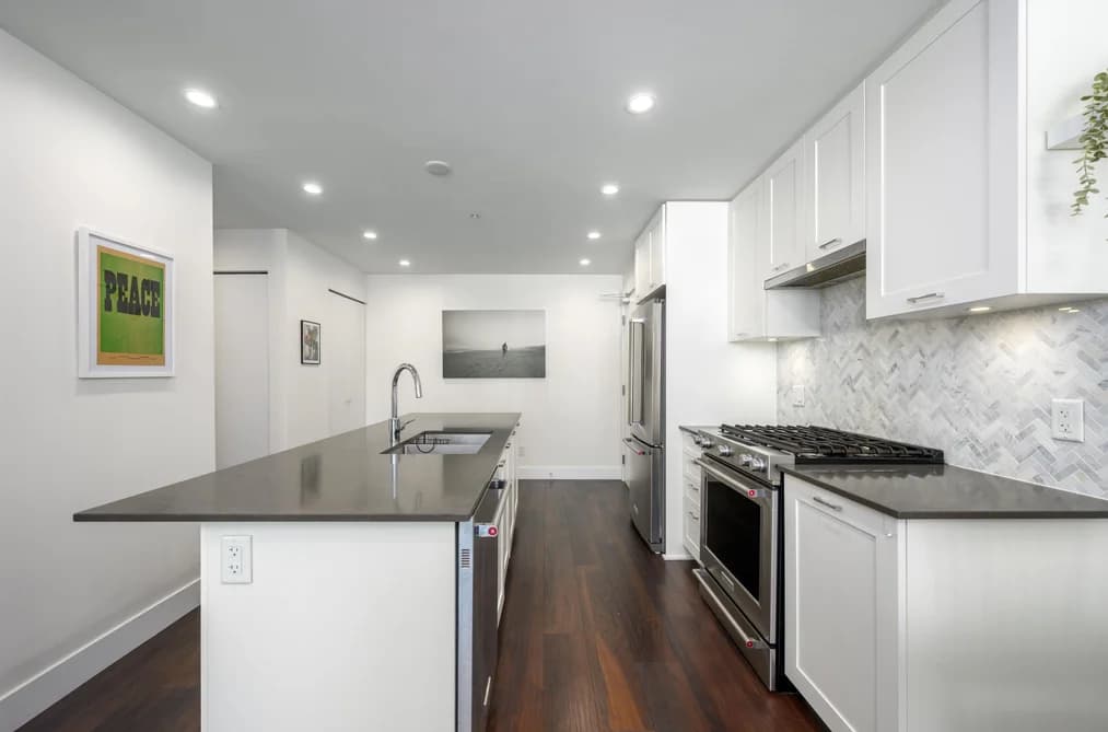 504 131 E 3RD STREET, North Vancouver, BC — Residential for Sale - Photo 2