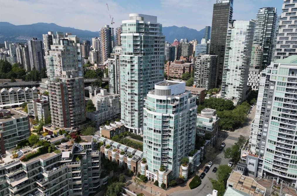 504 1501 HOWE STREET, Vancouver, BC — Residential for Sale - Photo 2