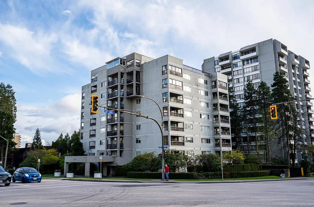 504 550 EIGHTH STREET, New Westminster, BC — Residential for Sale - Photo 2
