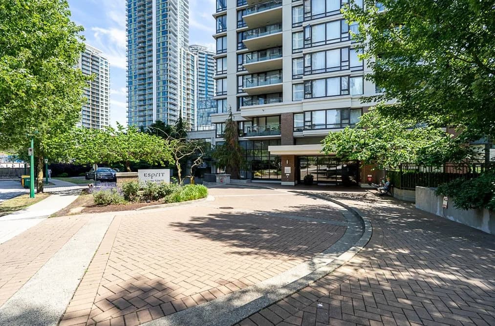 504 7328 ARCOLA STREET, Burnaby, BC — Residential for Sale - Photo 2