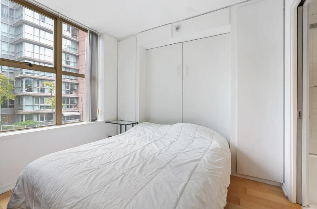 504 969 RICHARDS STREET, Vancouver, BC — Residential for Sale - Photo 2