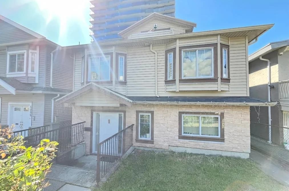 5045 PAYNE STREET, Vancouver, BC — Residential for Sale - Photo 2