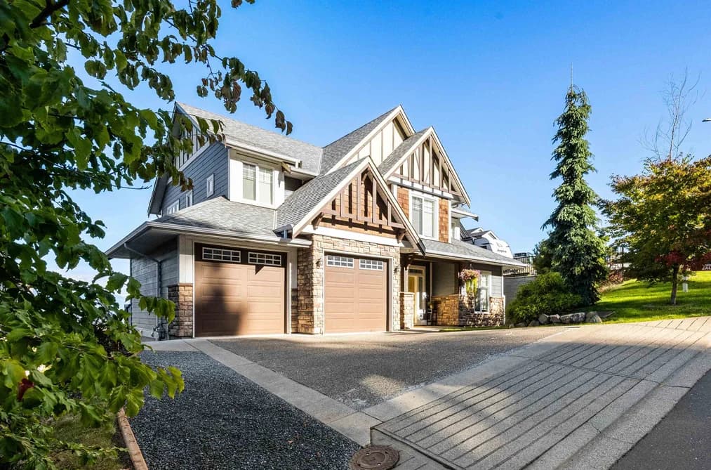 50473 KINGSTON DRIVE, Chilliwack, BC — Residential for Sale - Photo 2