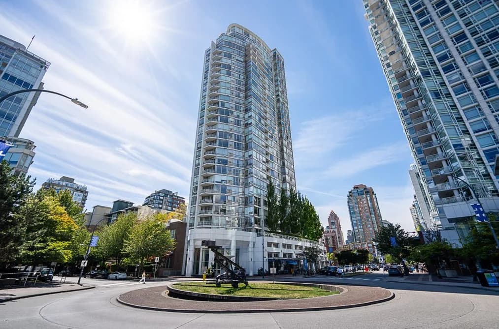 505 1201 MARINASIDE CRESCENT, Vancouver, BC — Residential for Sale - Main Photo