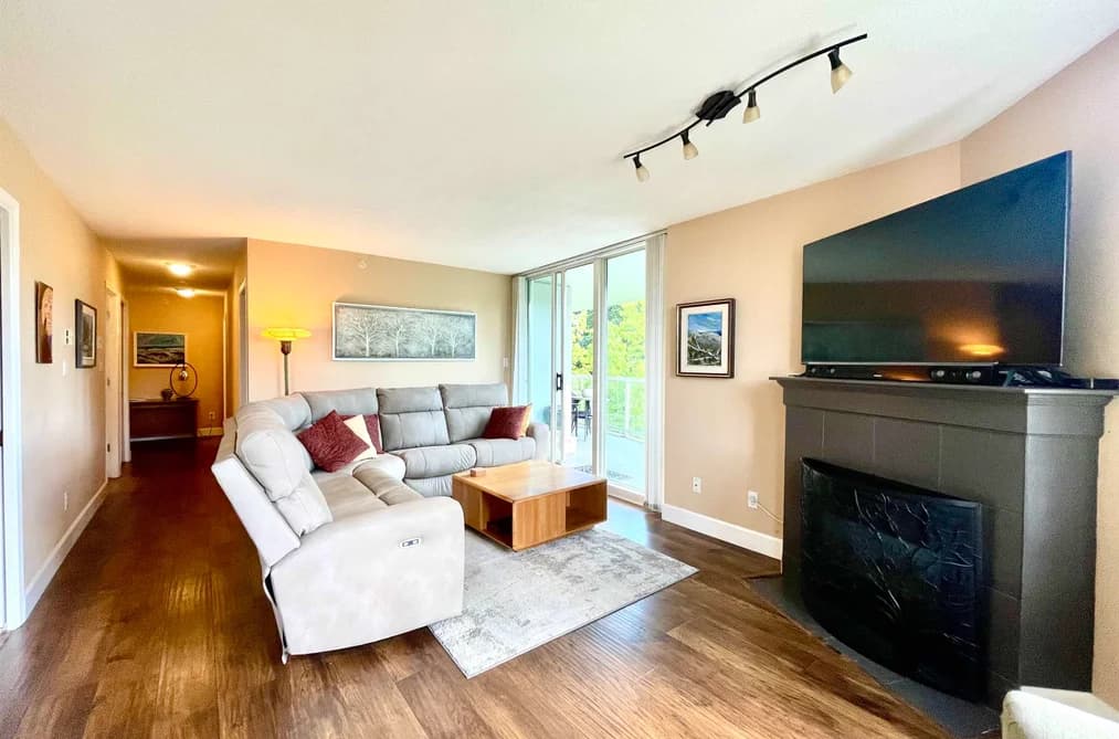 505 200 NEWPORT DRIVE, Port Moody, BC — Residential for Sale - Photo 2