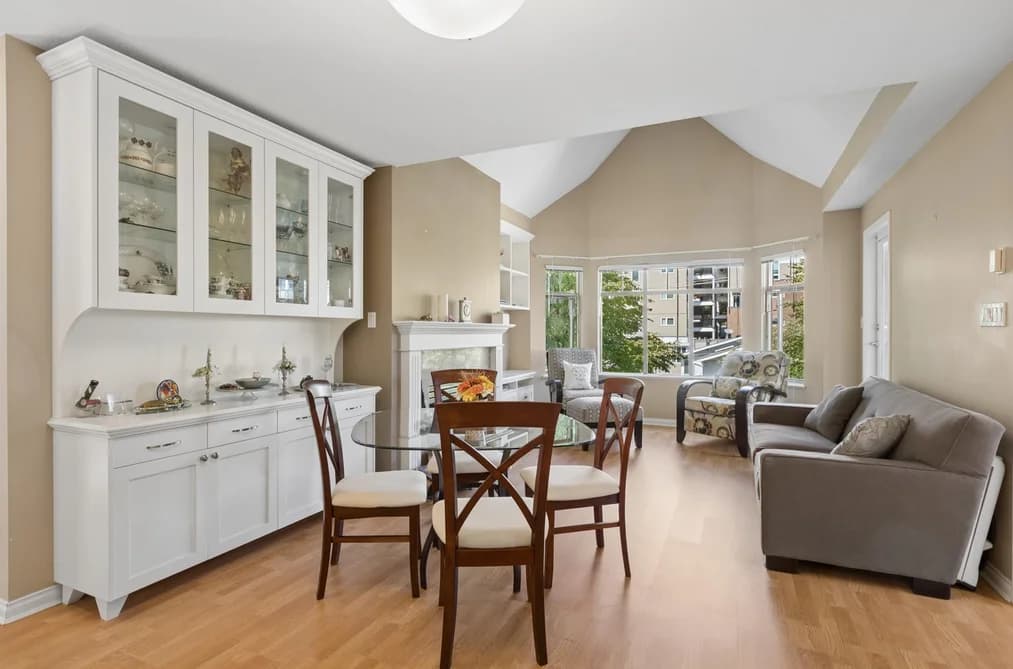 505 2059 CHESTERFIELD AVENUE, North Vancouver, BC — Residential for Sale - Photo 2