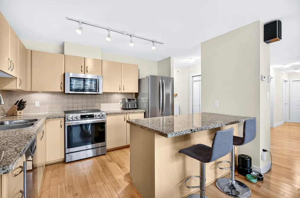 505 720 HAMILTON STREET, New Westminster, BC — Residential for Sale - Photo 2