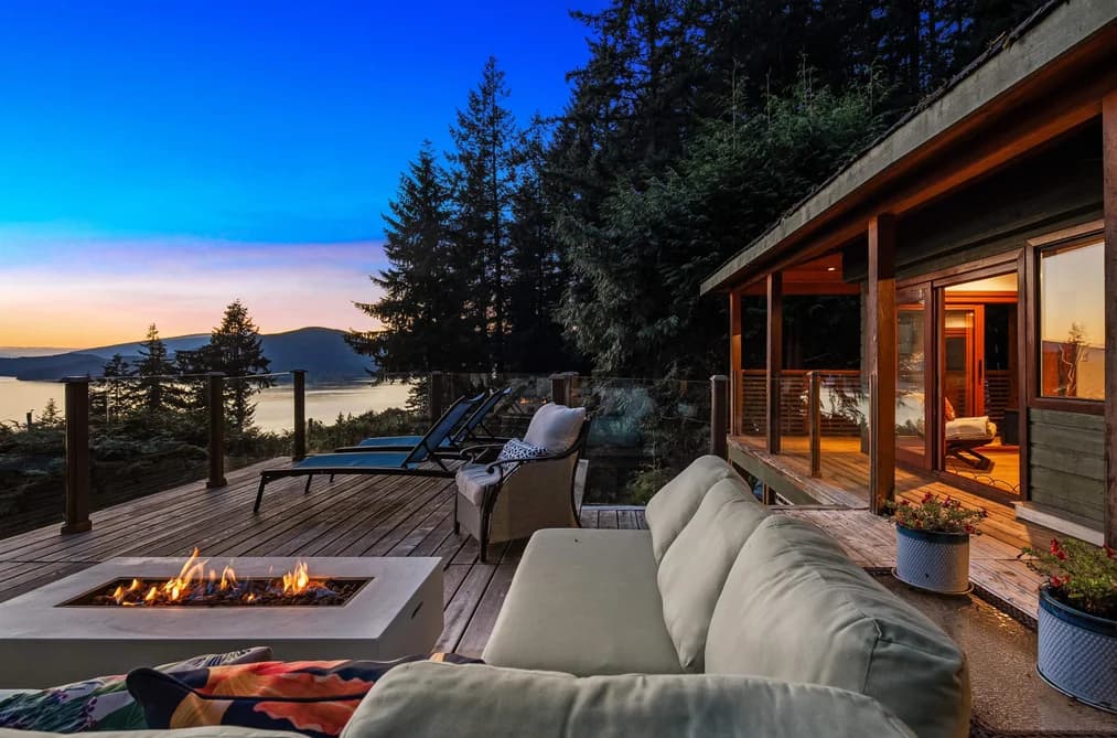 505 UPPER BAYVIEW ROAD, Lions Bay, BC — Residential for Sale - Main Photo