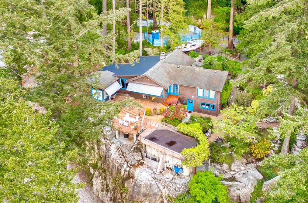 5056 THE BYWAY, West Vancouver, BC — Residential for Sale - Photo 2