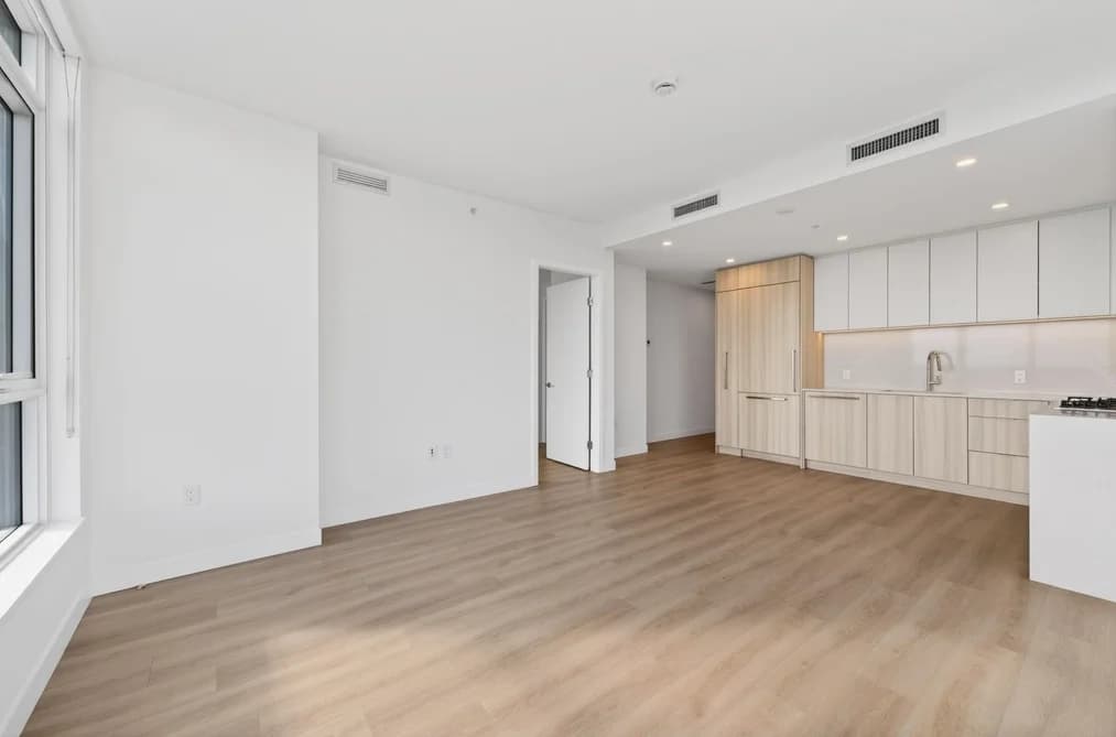 506 6087 WILSON AVENUE, Burnaby, BC — Residential for Sale - Main Photo
