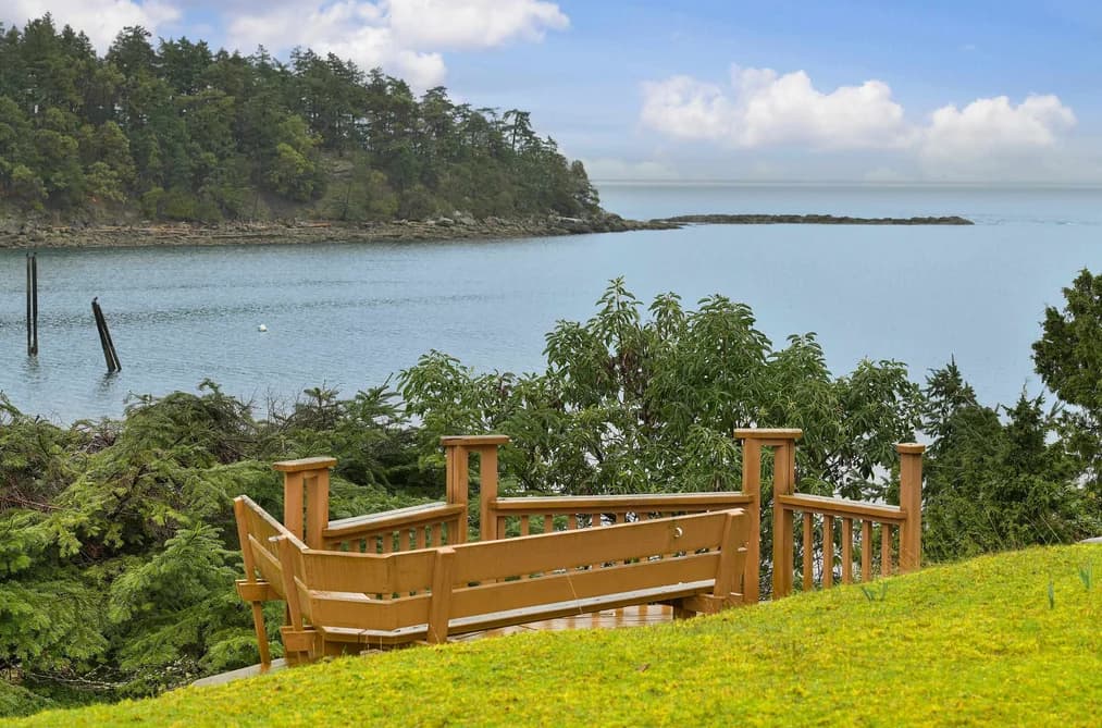 506 ARBUTUS DRIVE, Mayne Island, BC — Residential for Sale - Main Photo