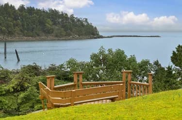 House for sale at 506 Arbutus Drive Mayne Island British Columbia - MLS: R3112343
