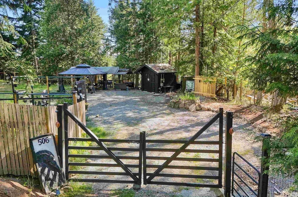 506 BLUFF WAY, Mayne Island, BC — Land for Sale - Main Photo
