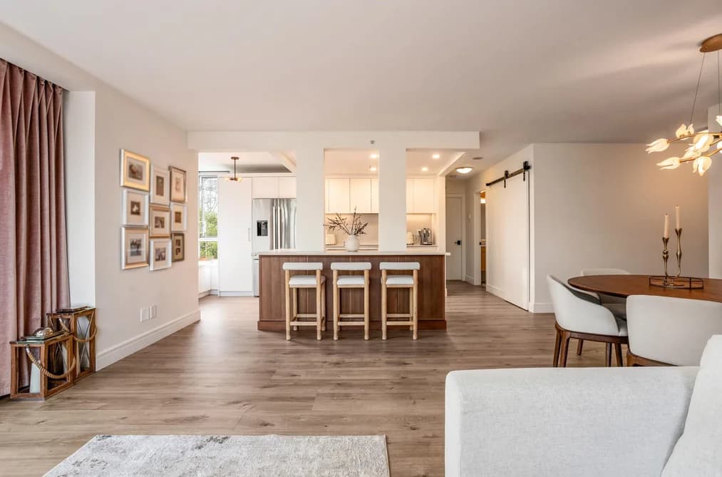 507 1201 MARINASIDE CRESCENT, Vancouver, BC — Residential for Sale - Main Photo