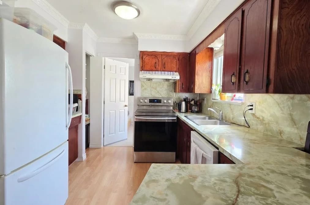5075 PAYNE STREET, Vancouver, BC — Residential for Sale - Photo 2