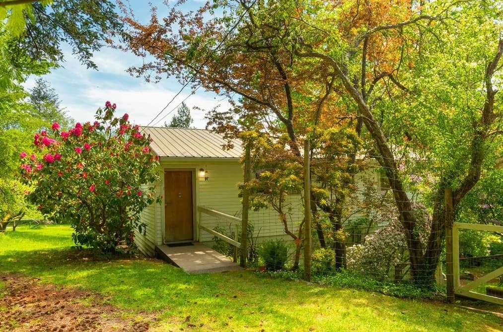508 COLLINS ROAD, Bowen Island, BC — Residential for Sale - Photo 2