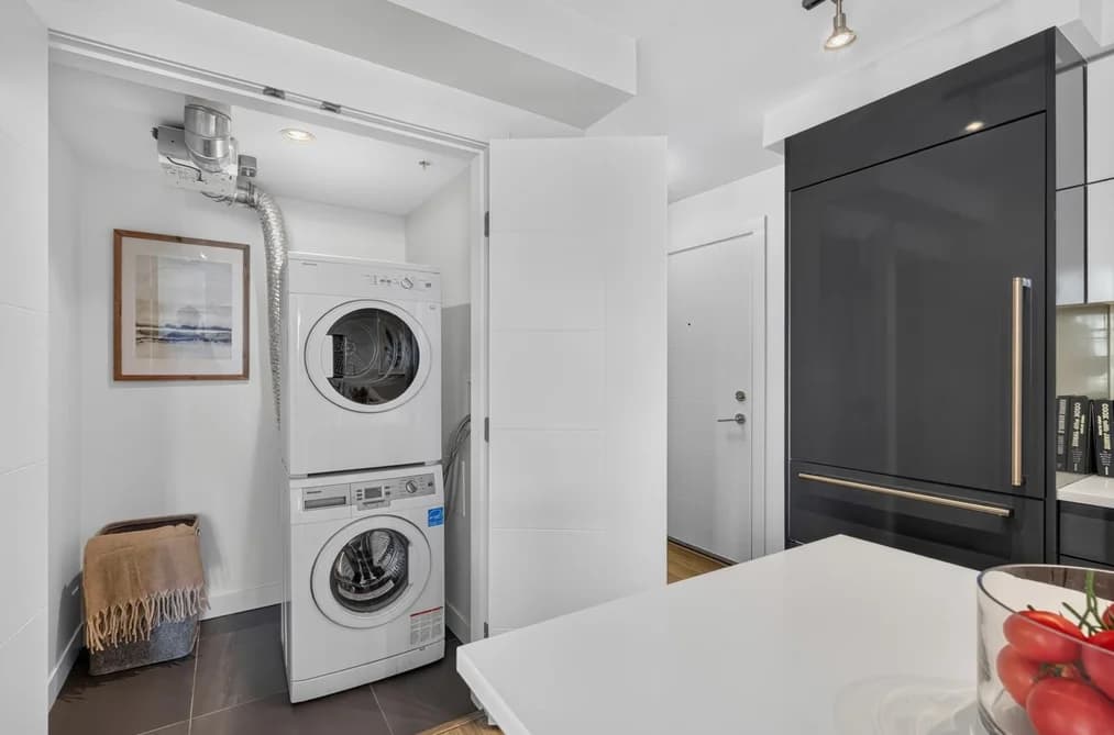 509 238 W BROADWAY, Vancouver, BC — Residential for Sale - Photo 2