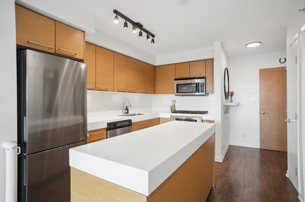 509 2770 SOPHIA STREET, Vancouver, BC — Residential for Sale - Photo 2