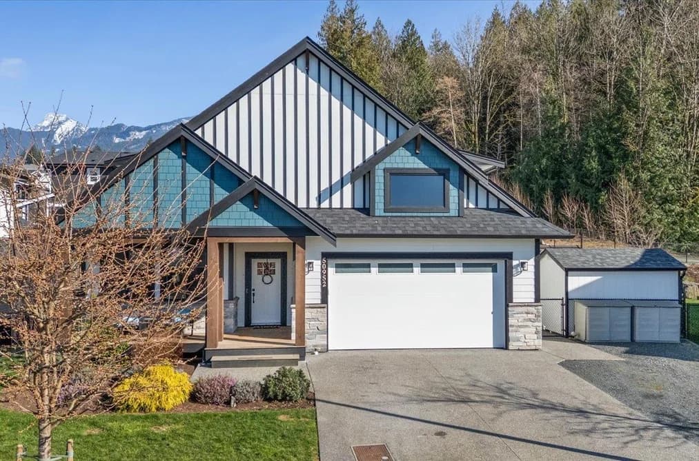 50952 SOPHIE CRESCENT, Chilliwack, BC — Residential for Sale - Photo 2