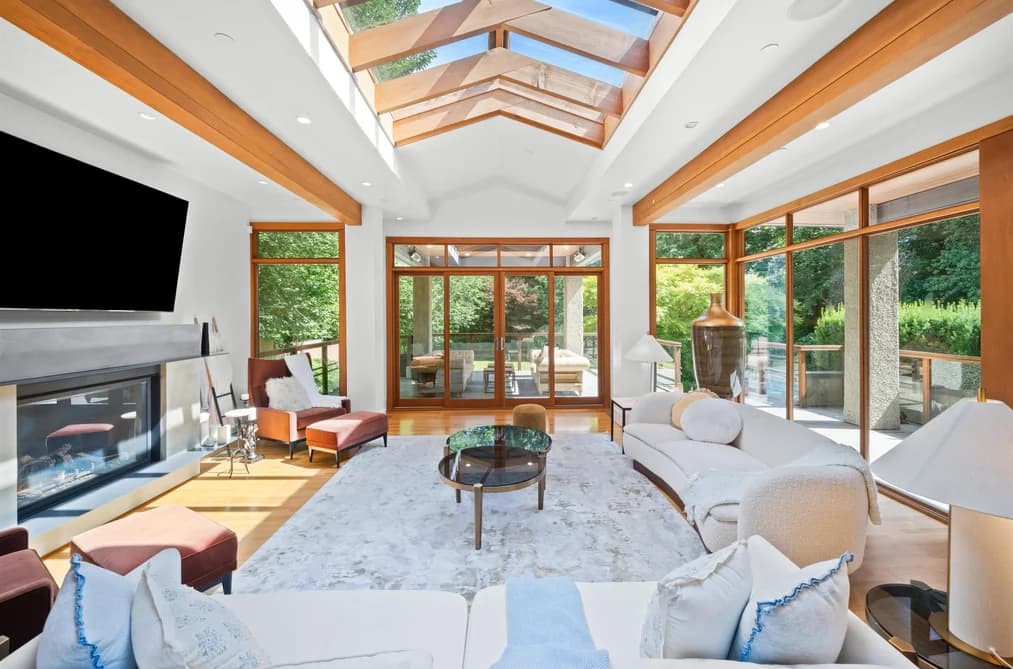 510 EASTCOT ROAD, West Vancouver, BC — Residential for Sale - Photo 2