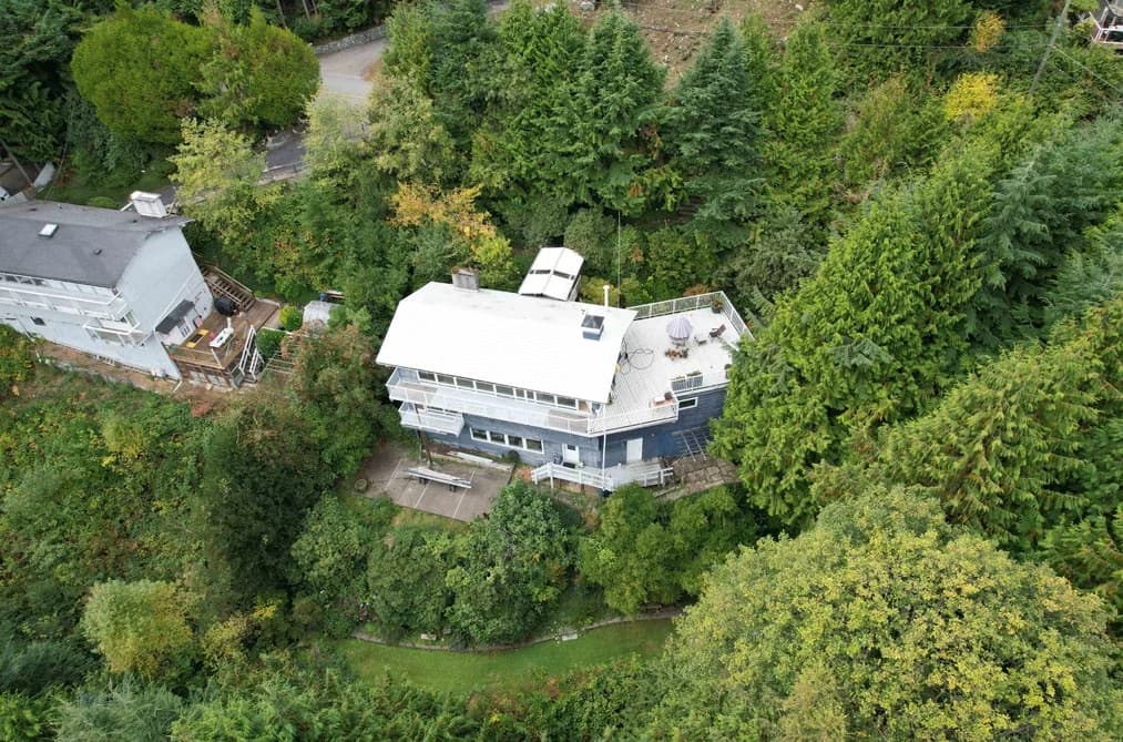 510 ST. ANDREWS ROAD, West Vancouver, BC — Residential for Sale - Photo 2
