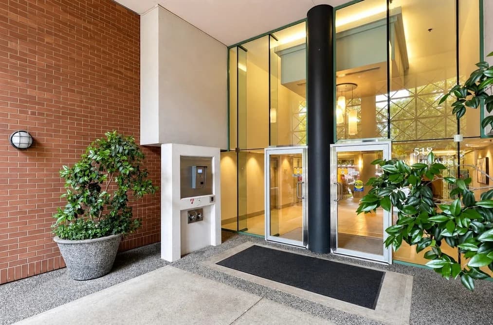 511 518 W 14TH AVENUE, Vancouver, BC — Residential for Sale - Photo 2