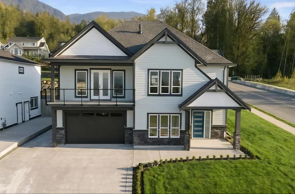 51160 CHARLOTTE PLACE, Chilliwack, BC — Residential for Sale - Main Photo