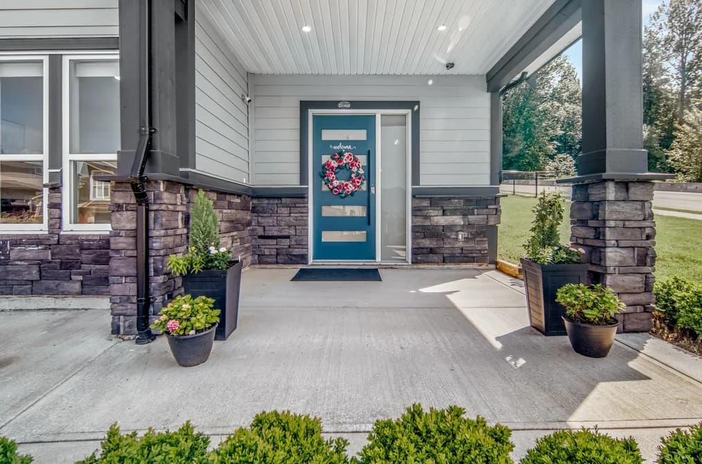 51160 CHARLOTTE PLACE, Chilliwack, BC — Residential for Sale - Photo 2