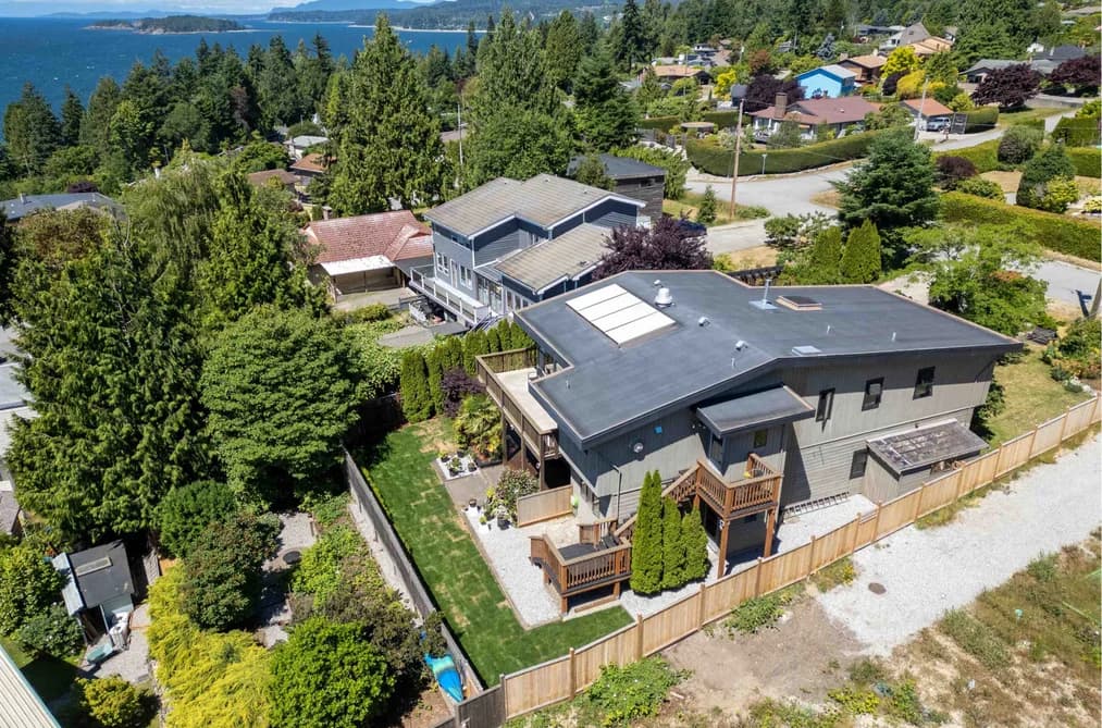 5125 SALAL ROAD, Sechelt, BC — Residential for Sale - Photo 2