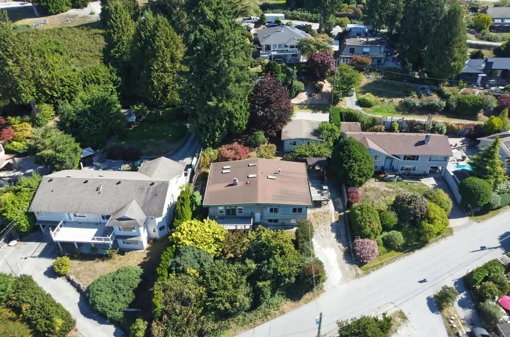 5134 RADCLIFFE ROAD, Sechelt, BC — Residential for Sale - Main Photo