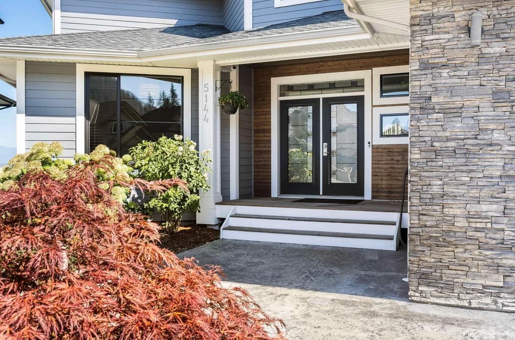 5144 CHITTENDEN ROAD, Cultus Lake, BC — Residential for Sale - Photo 2
