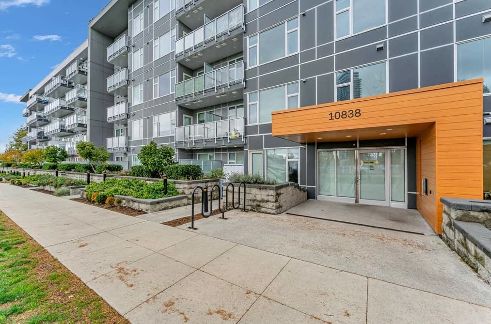 516 10838 WHALLEY BOULEVARD, Surrey, BC — Residential for Sale - Main Photo