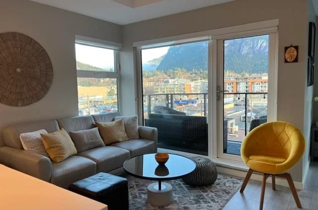 516 38033 SECOND AVENUE, Squamish, BC — Residential for Sale - Main Photo
