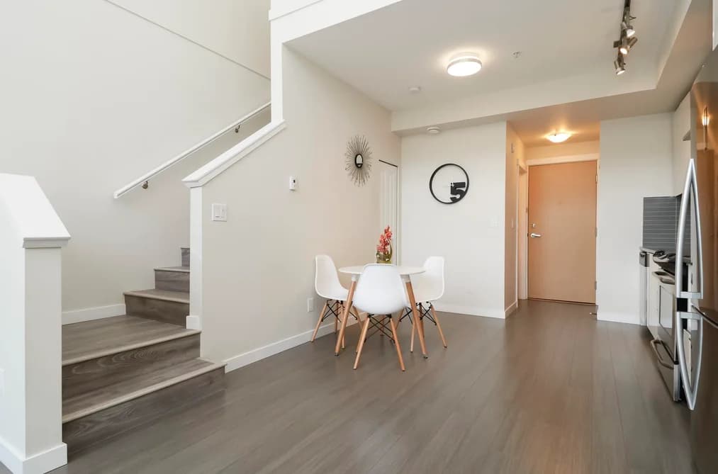 516 9168 SLOPES MEWS, Burnaby, BC — Residential for Sale - Photo 2