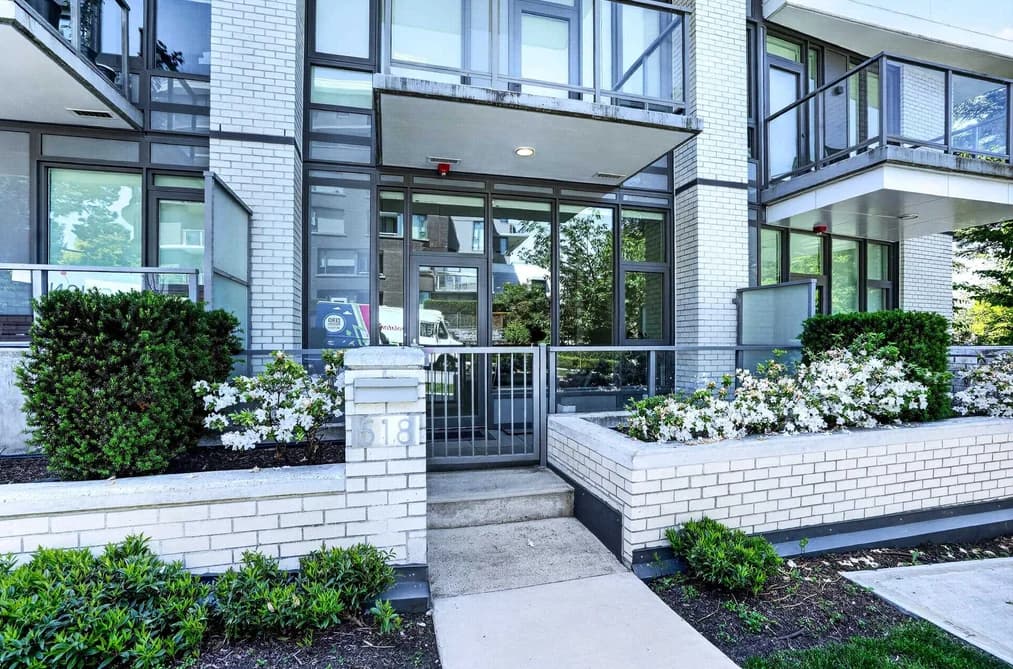 518 W 30TH AVENUE, Vancouver, BC — Residential for Sale - Main Photo