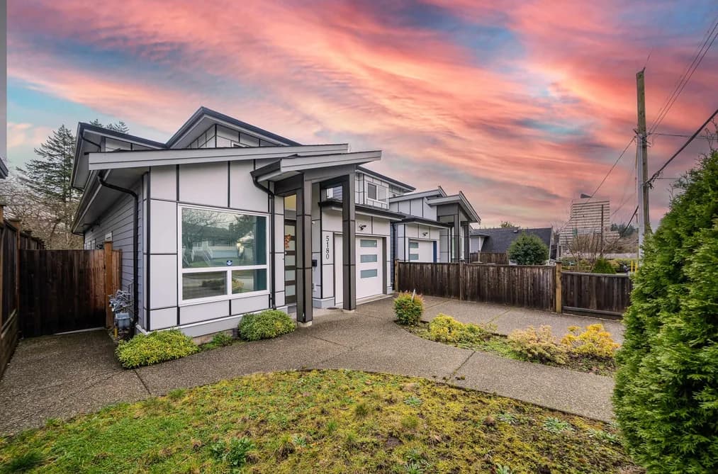 5180 LORRAINE AVENUE, Burnaby, BC — Residential for Sale - Photo 2