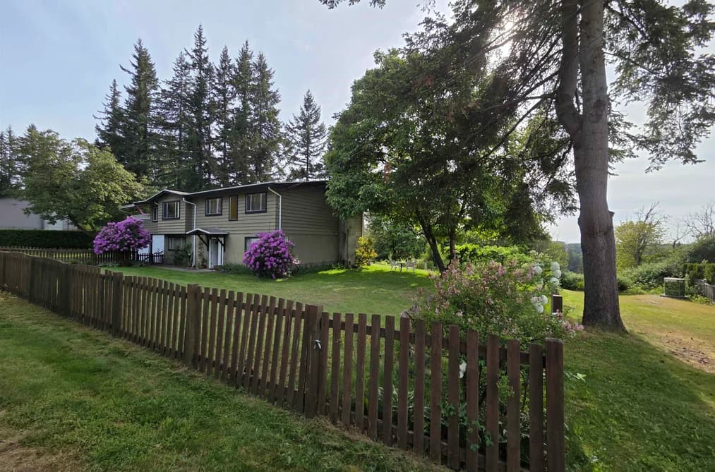 5185 234 STREET, Langley, BC — Residential for Sale - Photo 2