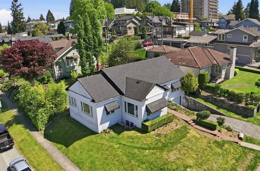 520 N BOUNDARY ROAD, Burnaby, BC — Residential for Sale - Photo 2