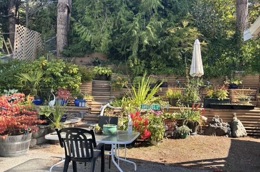 5206 RADCLIFFE ROAD, Sechelt, BC — Residential for Sale - Main Photo