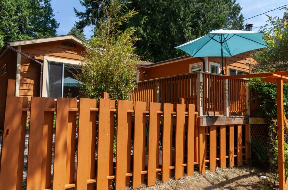 521 SANDY HOOK ROAD, Mayne Island, BC — Residential for Sale - Photo 2