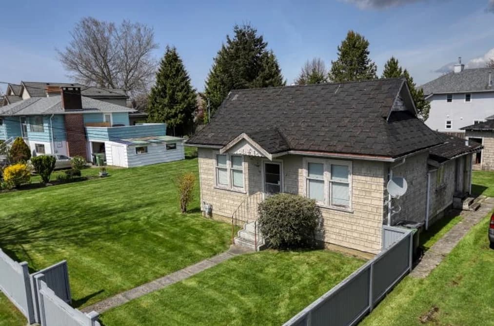 5211 MAPLE ROAD, Richmond, BC — Residential for Sale - Photo 2