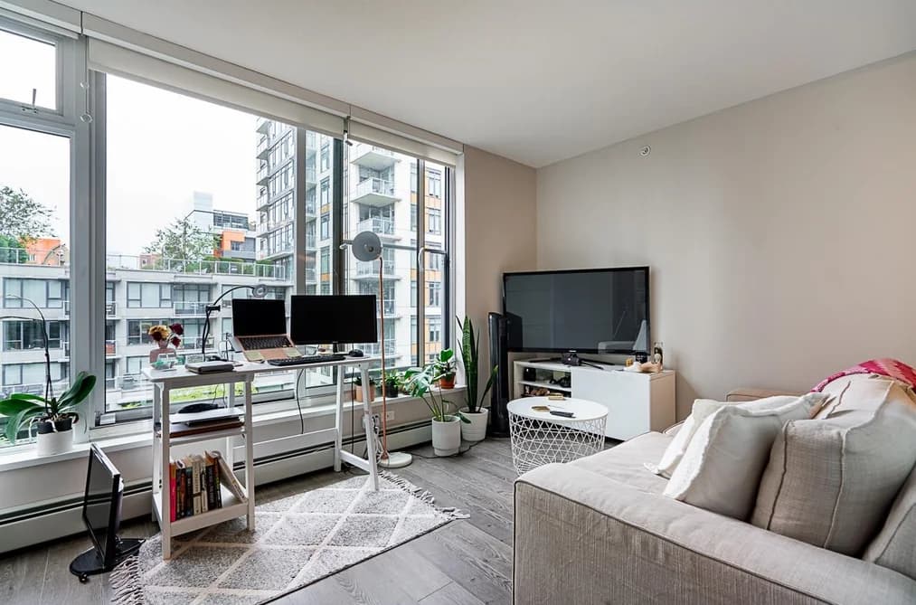 524 1783 MANITOBA STREET, Vancouver, BC — Residential for Sale - Main Photo